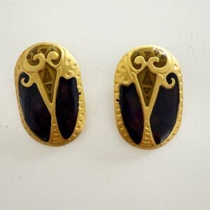 Edgar Berebi Elegant Goldtone Black Earrings Clip-on Lightweight